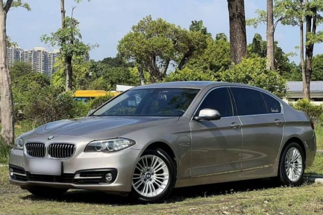 Ojetý BMW 5 Series 2014 525Li Leading Model