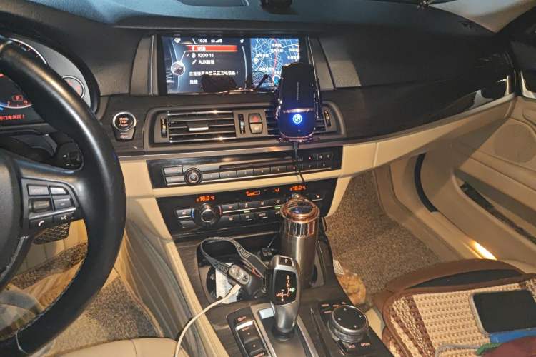 Used BMW 5 Series 2014 525Li Luxury Design Package Audio And AC Panel