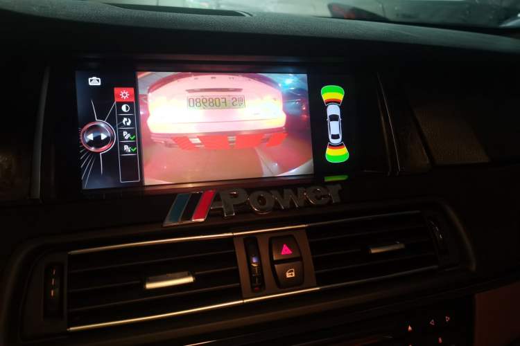 Used BMW 5 Series 2014 525Li Leading Model Audio And AC Panel