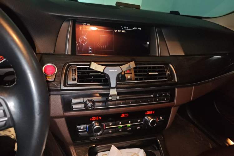 Used BMW 5 Series 2014 525Li Luxury Design Package Audio And AC Panel