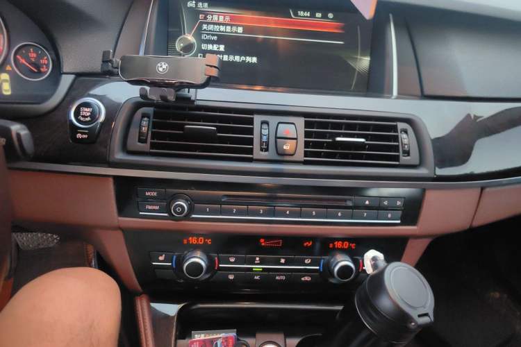 Used BMW 5 Series 2014 528Li Leading Model Audio And AC Panel