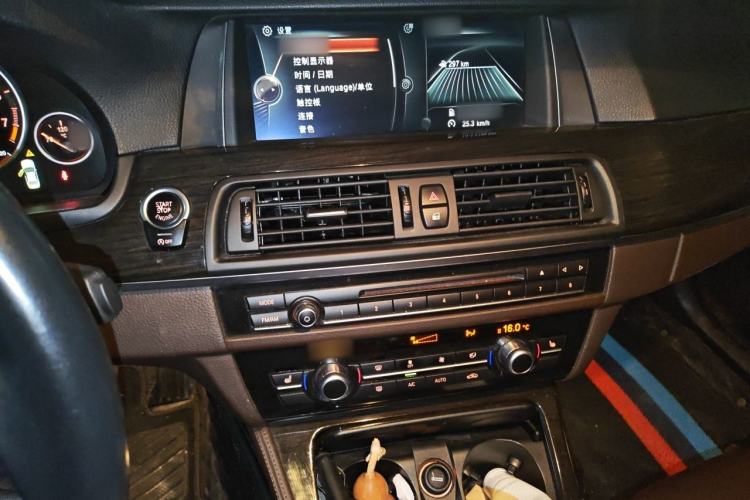 Used BMW 5 Series 2014 525Li Luxury Design Package Audio And AC Panel