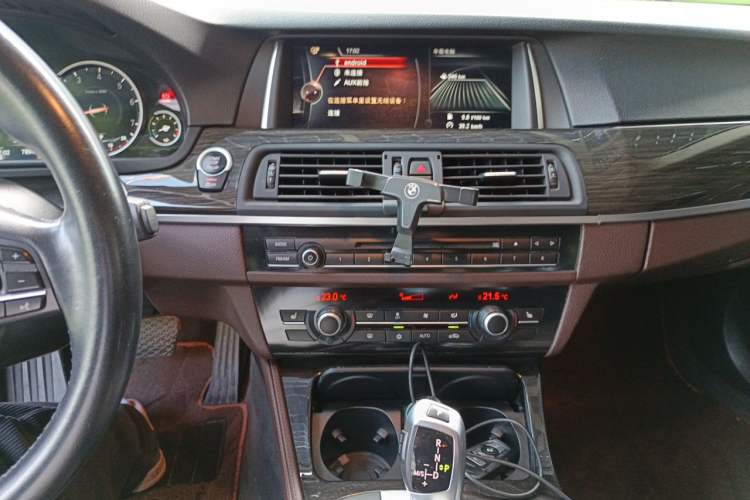 Used BMW 5 Series 2014 525Li Luxury Design Package Audio And AC Panel