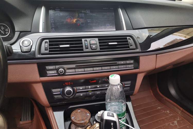 Used BMW 5 Series 2014 520Li Elegant Model Audio And AC Panel