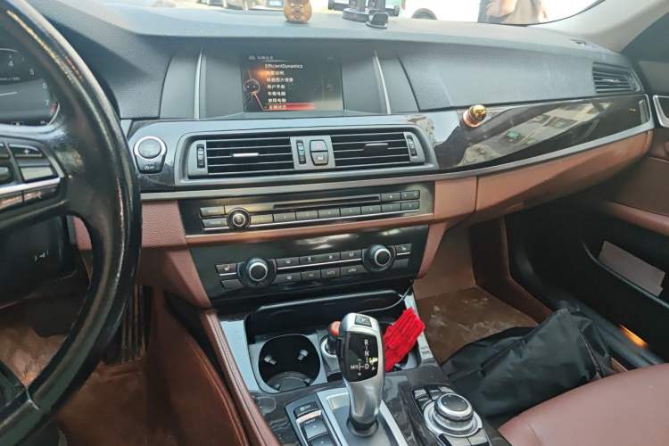Used BMW 5 Series 2014 525Li Leading Model Audio And AC Panel