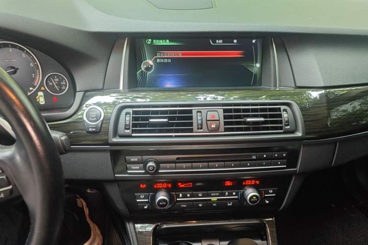 Used BMW 5 Series 2014 535i Design Package Model Audio And AC Panel