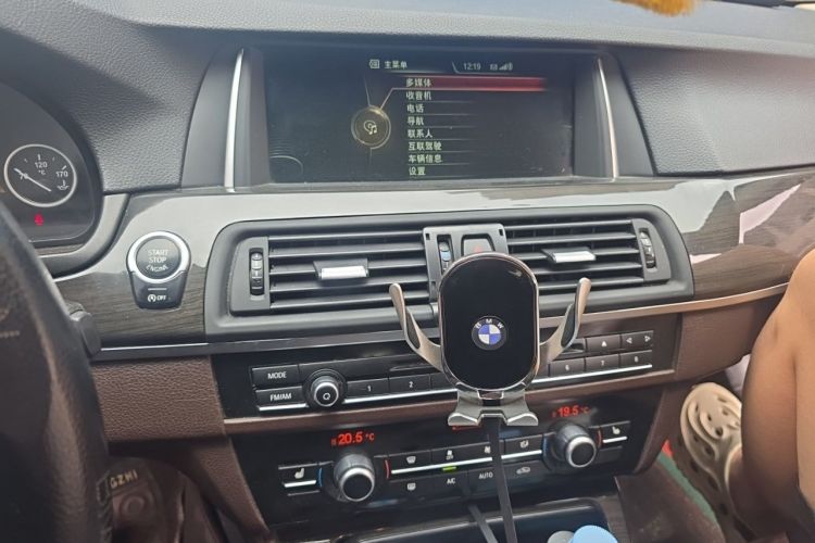 Used BMW 5 Series 2014 525Li Luxury Design Package Audio And AC Panel