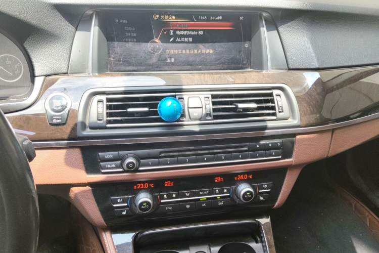 Used BMW 5 Series 2014 528Li Fashion Design Package Audio And AC Panel