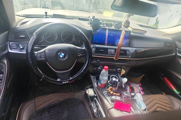 Used BMW 5 Series 2014 525Li Luxury Design Package Center Console