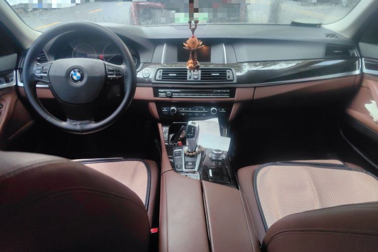 Used BMW 5 Series 2014 525Li Leading Model Center Console