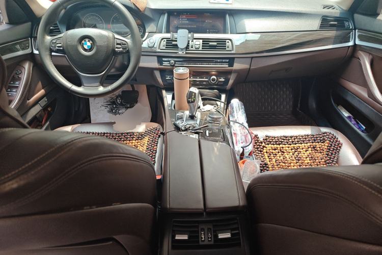 Used BMW 5 Series 2014 525Li Luxury Design Package Center Console