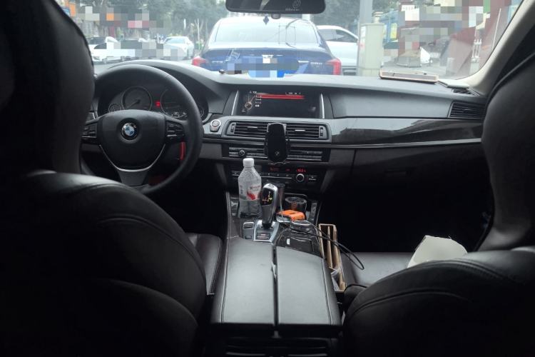 Used BMW 5 Series 2014 525Li Luxury Design Package Center Console
