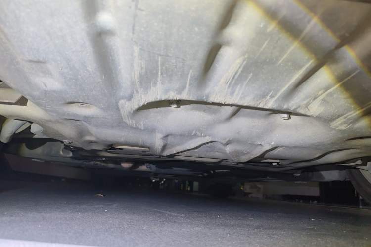 Used BMW 5 Series 2014 525Li Luxury Design Package Chassis Front