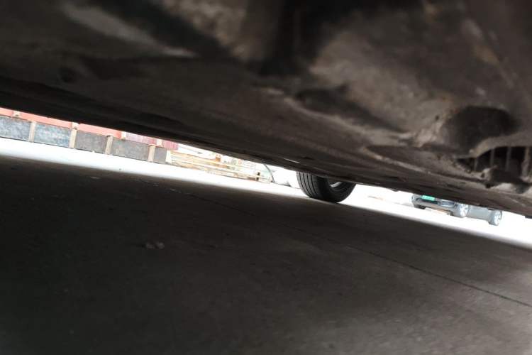 Used BMW 5 Series 2014 520Li Elegant Model Chassis Front Left