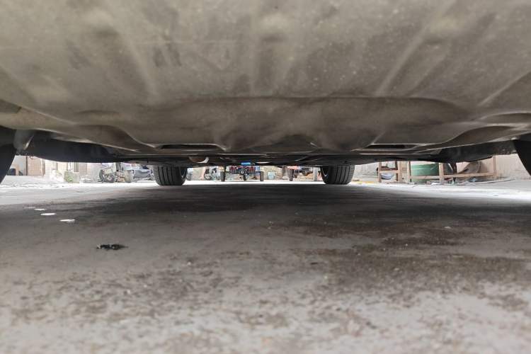 Used BMW 5 Series 2014 525Li Luxury Design Package Chassis Front