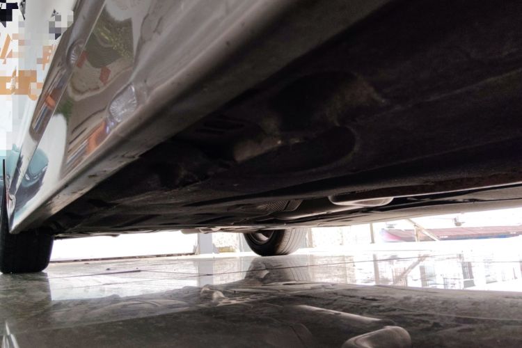 Used BMW 5 Series 2014 525Li Leading Model Chassis Front Right