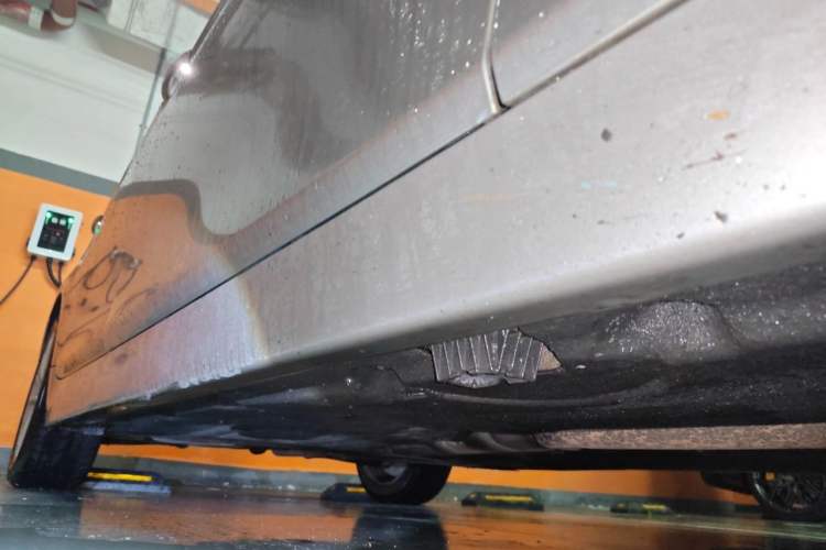 Used BMW 5 Series 2014 525Li Luxury Design Package Chassis Front Right