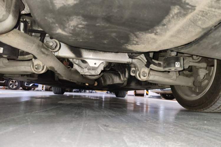 Used BMW 5 Series 2014 525Li Luxury Design Package Chassis Rear