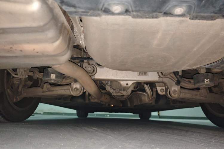 Used BMW 5 Series 2014 525Li Luxury Design Package Chassis Rear