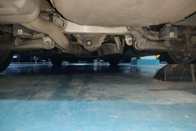 Used BMW 5 Series 2014 525Li Luxury Design Package Chassis Rear