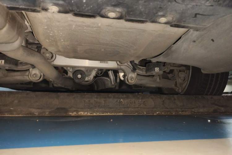 Used BMW 5 Series 2014 525Li Leading Model Chassis Rear