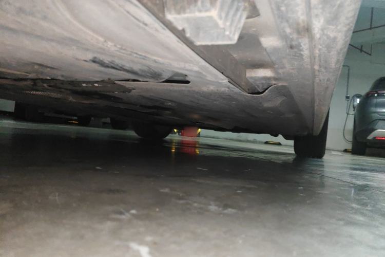 Used BMW 5 Series 2014 525Li Luxury Design Package Chassis Rear Right