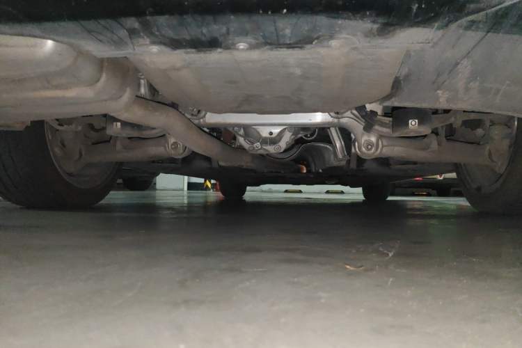 Used BMW 5 Series 2014 525Li Luxury Design Package Chassis Rear