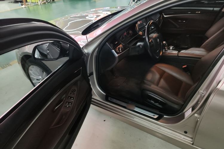Used BMW 5 Series 2014 525Li Luxury Design Package Driver Seat