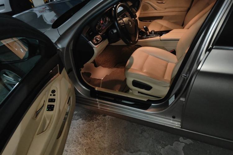 Used BMW 5 Series 2014 520Li Elegant Model Driver Seat