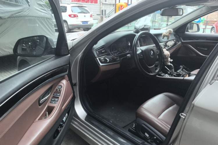 Used BMW 5 Series 2014 528Li Leading Model Driver Seat
