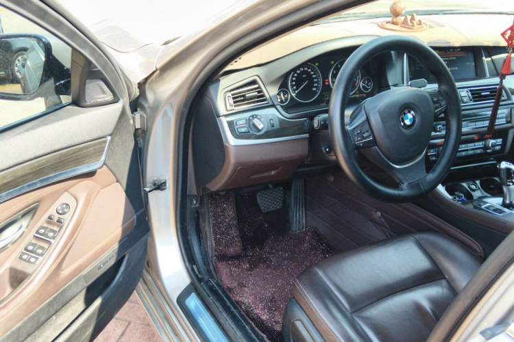 Used BMW 5 Series 2014 528Li xDrive Luxury Design Package Driver Seat