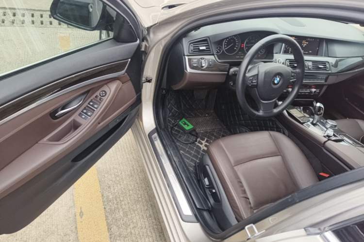Used BMW 5 Series 2014 525Li Luxury Design Package Driver Seat