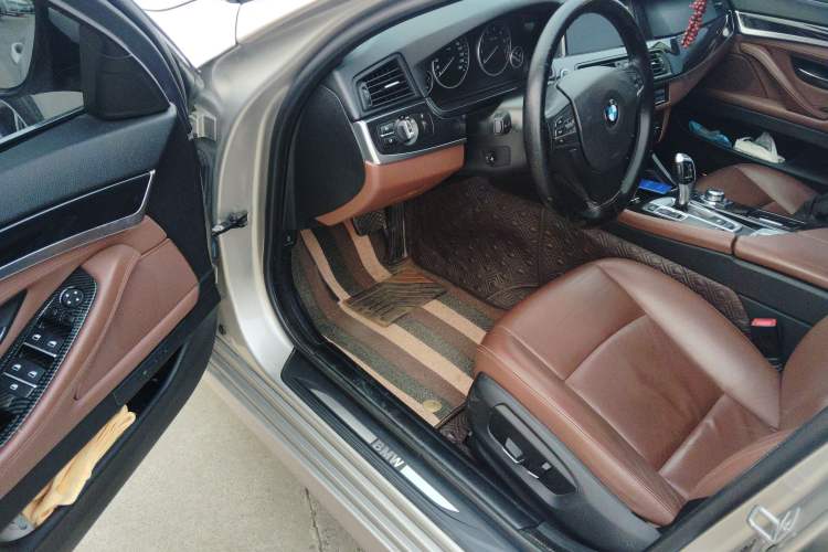 Used BMW 5 Series 2014 520Li Elegant Model Driver Seat