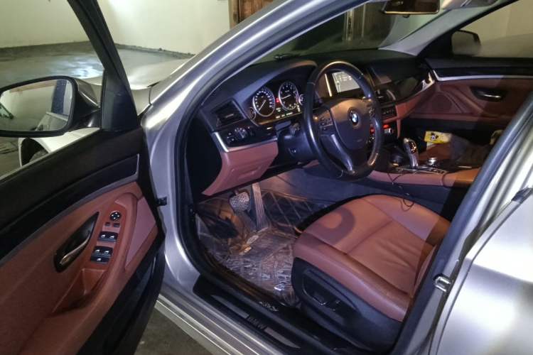 Used BMW 5 Series 2014 520Li Elegant Model Driver Seat