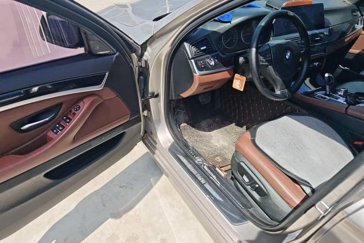 Used BMW 5 Series 2014 520Li Elegant Model Driver Seat