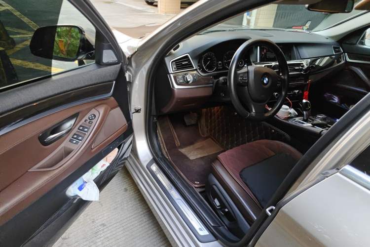 Used BMW 5 Series 2014 525Li Luxury Design Package Driver Seat
