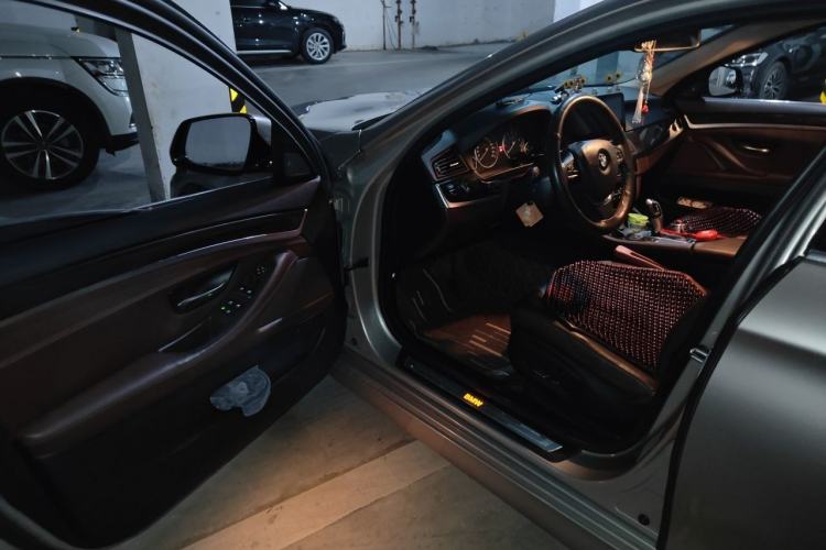 Used BMW 5 Series 2014 525Li Luxury Design Package Driver Seat