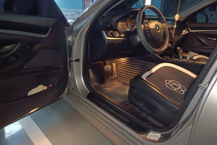 Used BMW 5 Series 2014 520Li Elegant Model Driver Seat