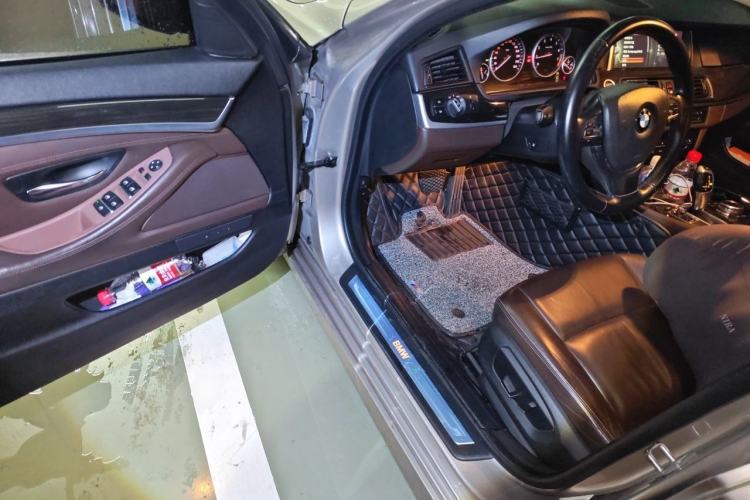 Used BMW 5 Series 2014 525Li Luxury Design Package Driver Seat