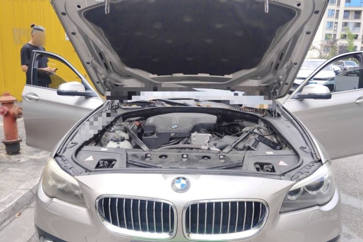 Used BMW 5 Series 2014 528Li Leading Model Engine Bay