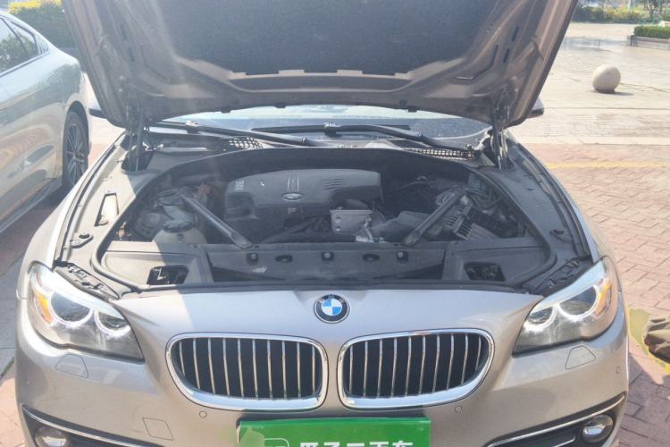Used BMW 5 Series 2014 528Li xDrive Luxury Design Package Engine Bay