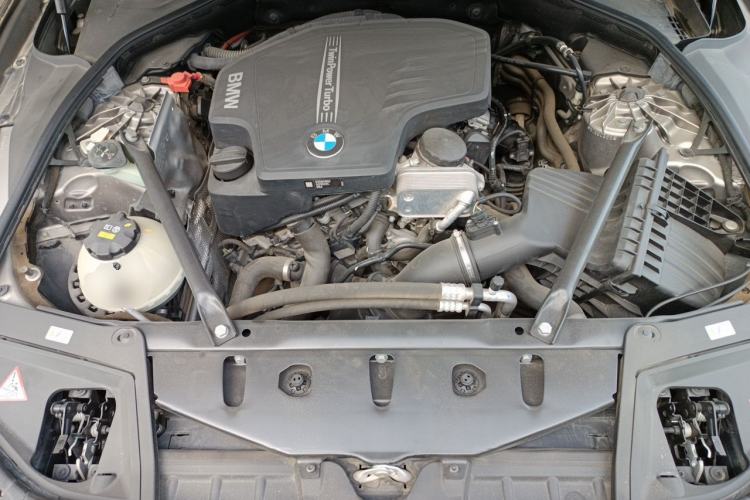 Used BMW 5 Series 2014 525Li Luxury Design Package Engine Bay