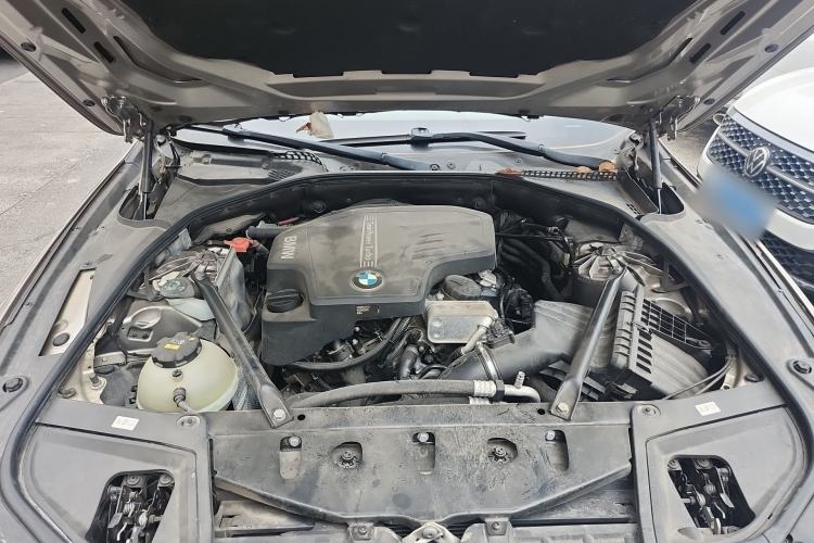 Used BMW 5 Series 2014 520Li Elegant Model Engine Bay