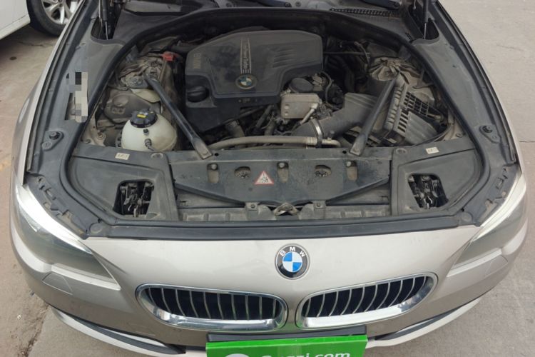 Used BMW 5 Series 2014 520Li Elegant Model Engine Bay