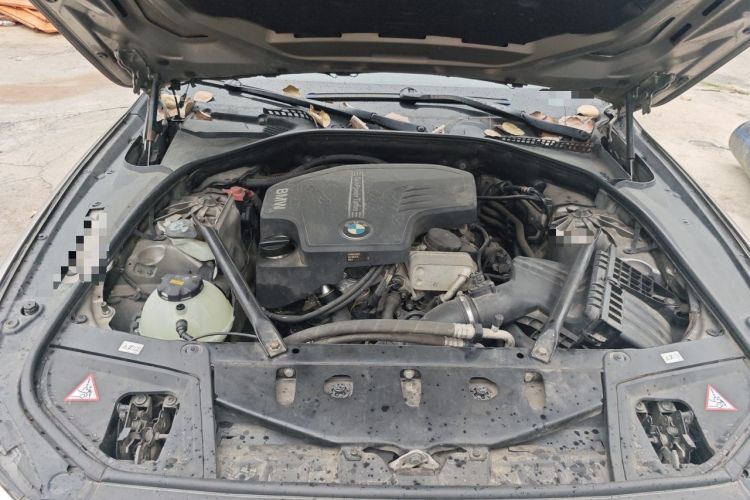 Used BMW 5 Series 2014 525Li Luxury Design Package Engine Bay