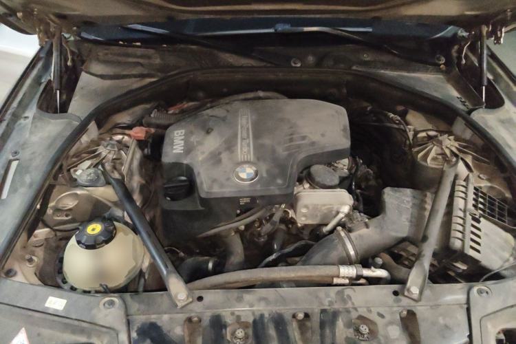 Used BMW 5 Series 2014 520Li Elegant Model Engine Bay