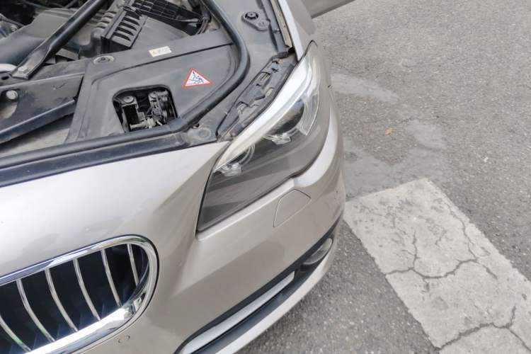 Used BMW 5 Series 2014 528Li Leading Model Engine Bay Left