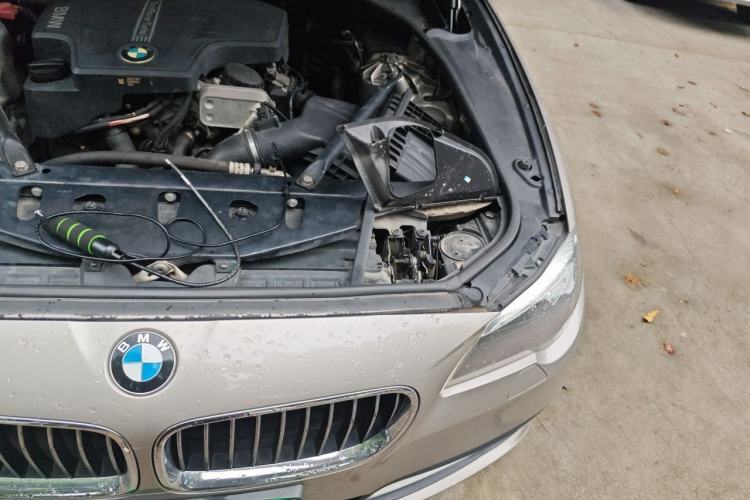 Used BMW 5 Series 2014 525Li Leading Model Engine Bay Left