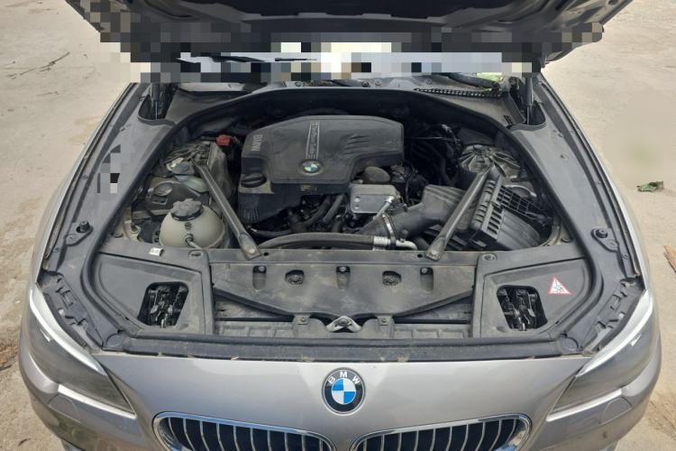 Used BMW 5 Series 2014 525Li Luxury Design Package Engine Bay