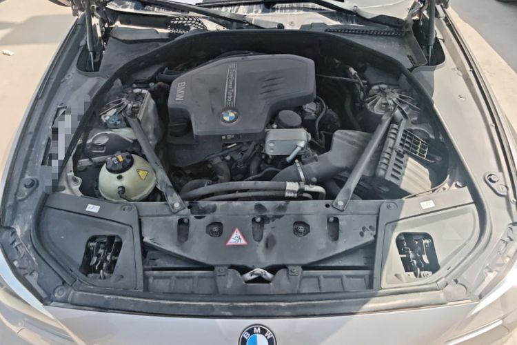 Used BMW 5 Series 2014 520Li Elegant Model Engine Bay